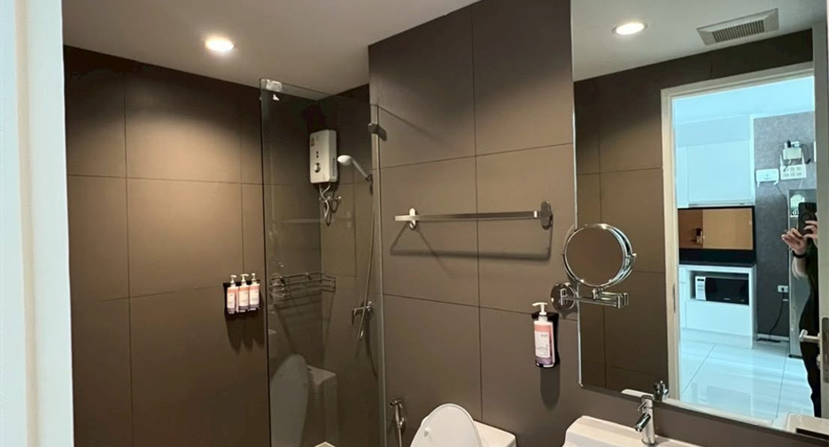 Wohnung zum Kauf mit 2 Zimmer in Watthana, Bangkok