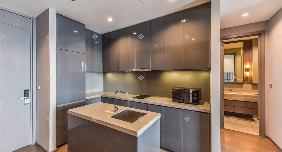 For sale 3 bedrooms condo in Sathon, Bangkok