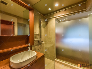 For sale 2 bedrooms condo in Pathum Wan, Bangkok