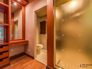 For sale 2 bedrooms condo in Pathum Wan, Bangkok