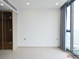 For sale 1 bed condo in Huai Khwang, Bangkok