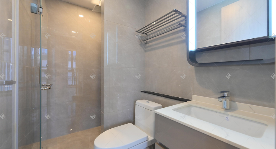 出售 2 卧室 公寓 在 Huai Khwang, 曼谷
