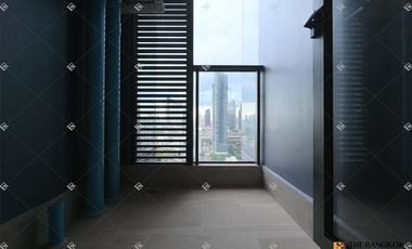 For sale 2 bedrooms condo in Huai Khwang, Bangkok