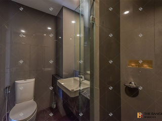 For rent 2 bedrooms condo in Bang Rak, Bangkok