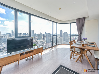 For rent 2 bedrooms condo in Bang Rak, Bangkok