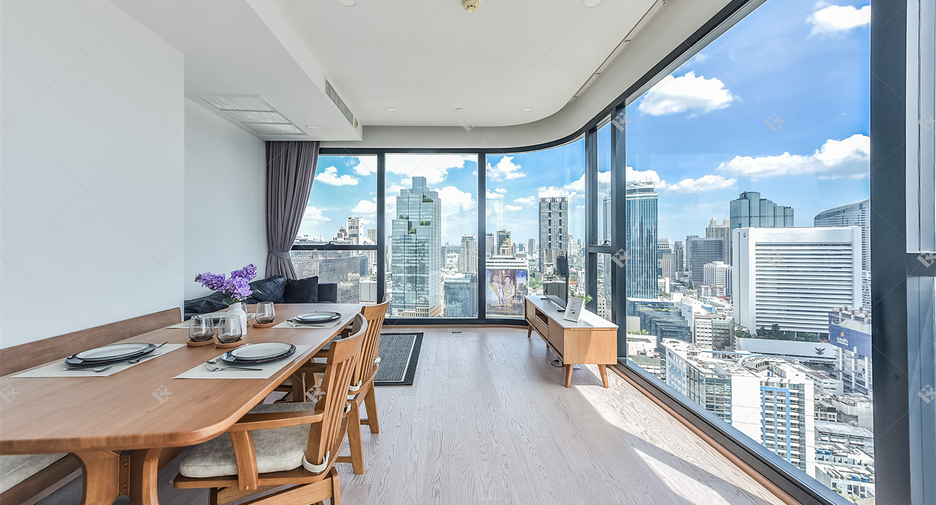À louer 2 chambres condo à Bang Rak, Bangkok