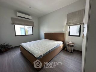 For sale 4 bedrooms house in Lat Krabang, Bangkok