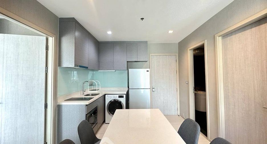 For sale 2 bedrooms condo in Khlong Toei, Bangkok