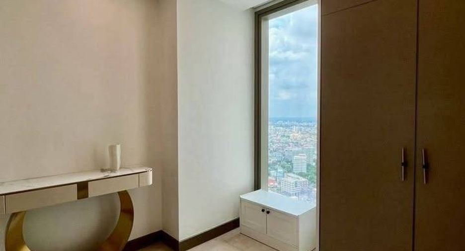 For sale 2 bedrooms condo in Khlong San, Bangkok