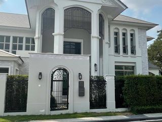 For sale 5 bedrooms house in Lat Krabang, Bangkok