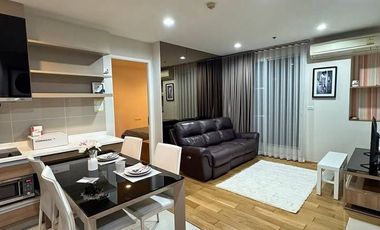 Condo en alquiler y en venta de 2 habitaciones en Phra Khanong, Bangkok