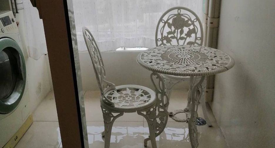 For rent 1 bed condo in Sathon, Bangkok
