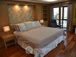 For rent 4 bedrooms condo in Sathon, Bangkok