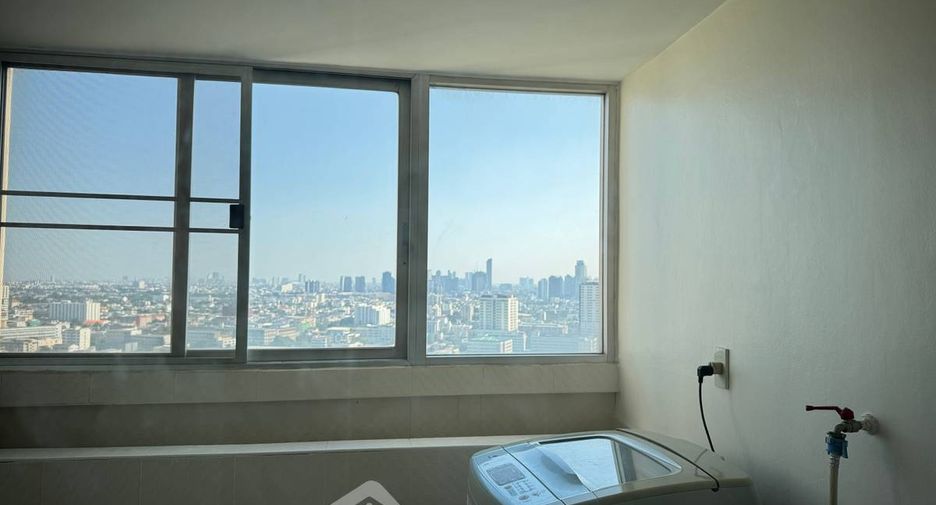 Wohnung zur Miete mit 3 Zimmer in Watthana, Bangkok