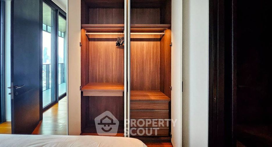 Condo en alquiler de 1 habitaciones en Khlong San, Bangkok