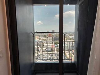 Condo en alquiler de 1 habitaciones en Bang Na, Bangkok