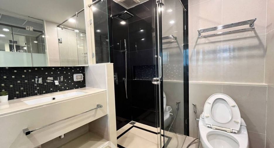 For rent 1 bed condo in Sathon, Bangkok