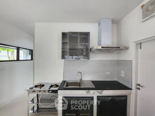 For rent 4 bedrooms house in Wang Thonglang, Bangkok