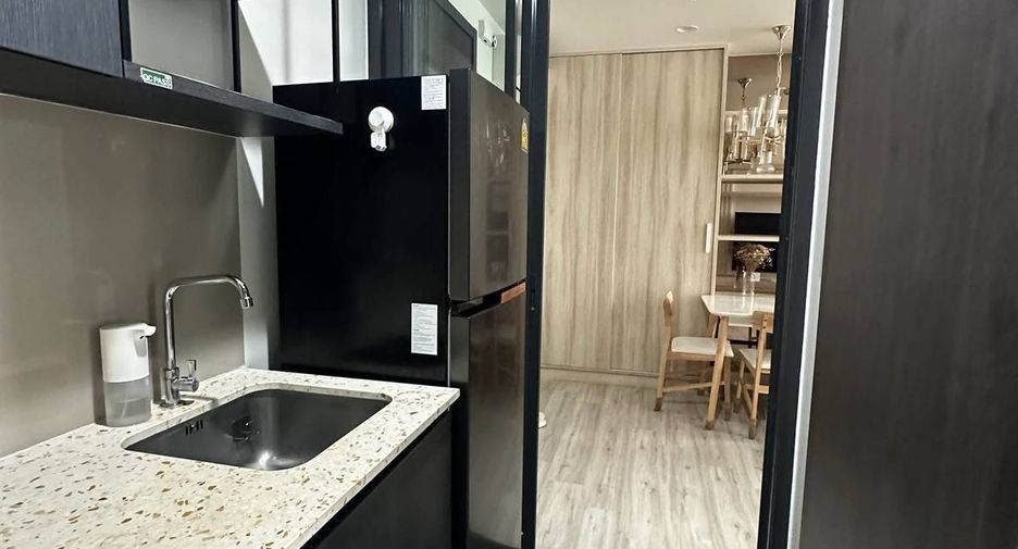 For rent 1 Beds condo in Huai Khwang, Bangkok