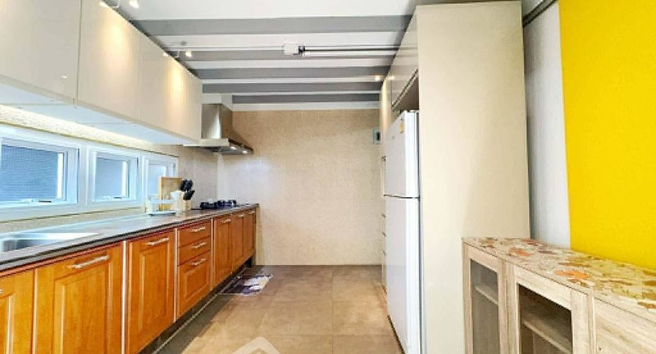 For rent 3 bedrooms villa in Jomtien, Pattaya