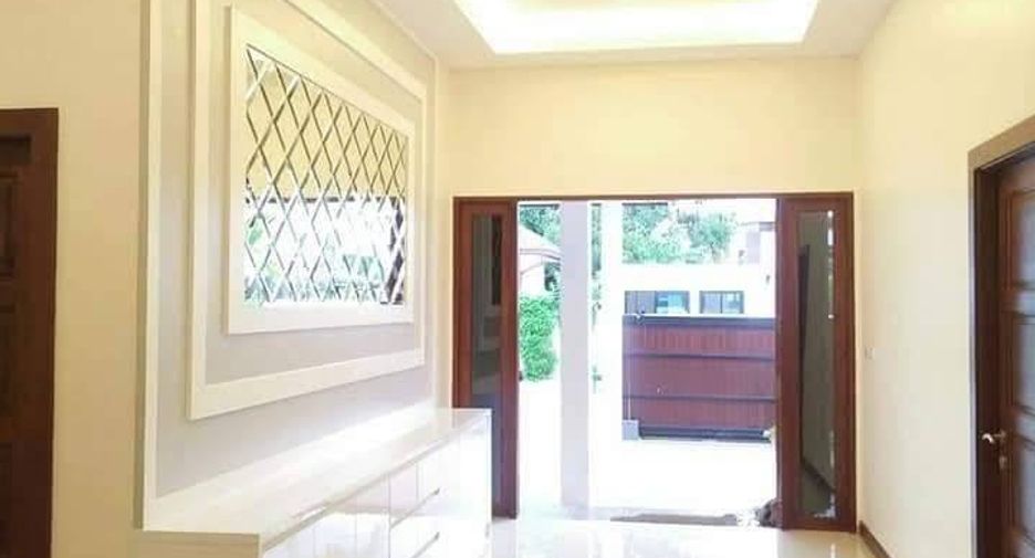 Casa en alquiler de 3 habitaciones en Huay Yai, Pattaya
