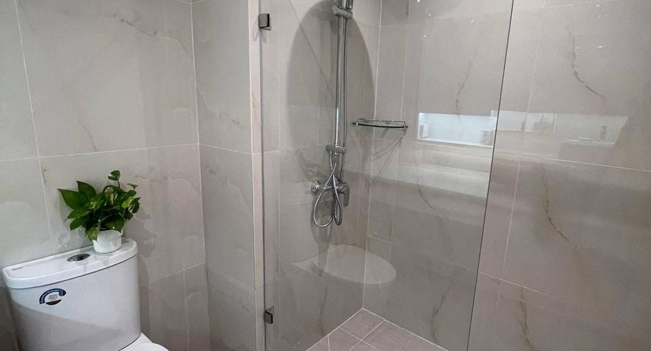 For rent 2 bedrooms condo in Yan Nawa, Bangkok