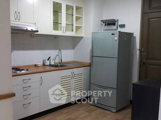 For rent 2 bedrooms condo in Bang Rak, Bangkok