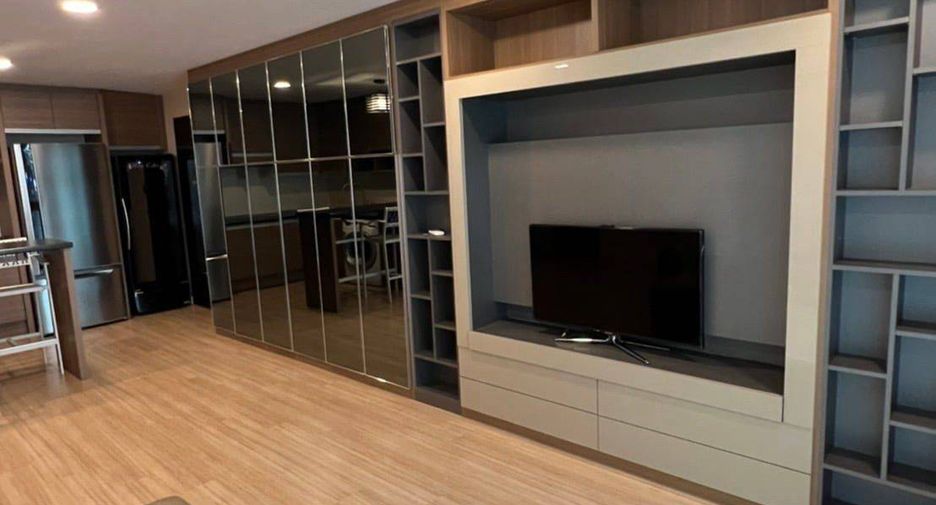 For rent 2 ベッドルーム condo in Phra Khanong, Bangkok