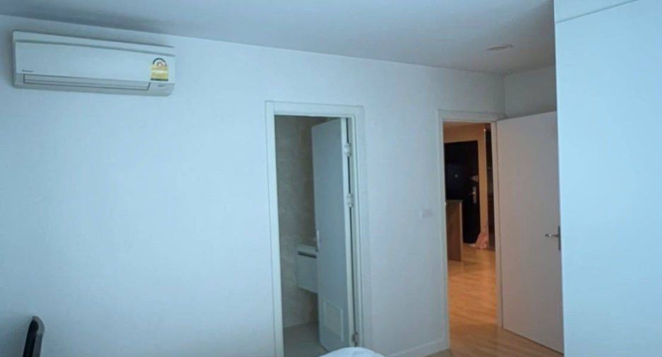 For rent 2 ベッドルーム condo in Phra Khanong, Bangkok