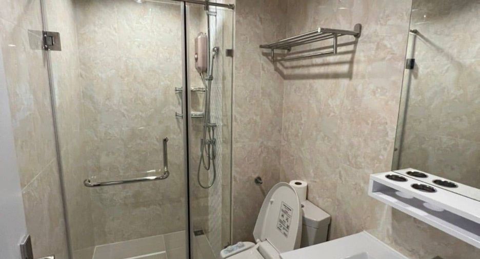For rent 2 ベッドルーム condo in Phra Khanong, Bangkok