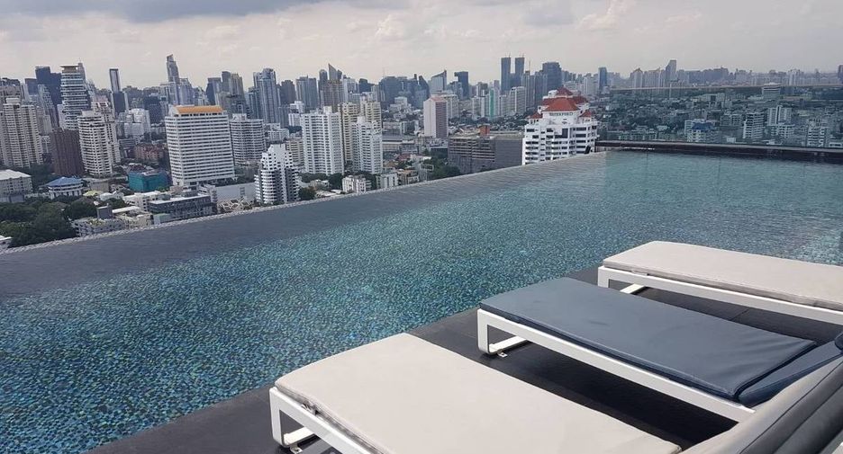 For rent 1 bed condo in Watthana, Bangkok