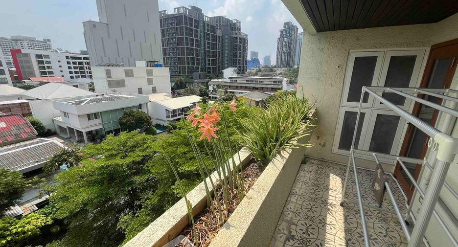 Condo en alquiler de 2 habitaciones en Watthana, Bangkok