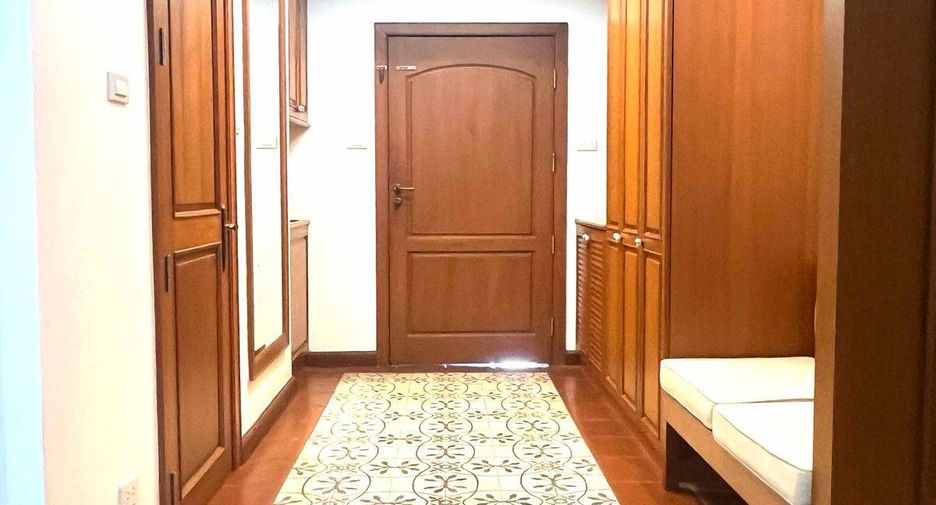Condo en alquiler de 2 habitaciones en Watthana, Bangkok