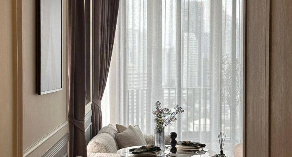 For rent 2 bedrooms condo in Khlong Toei, Bangkok
