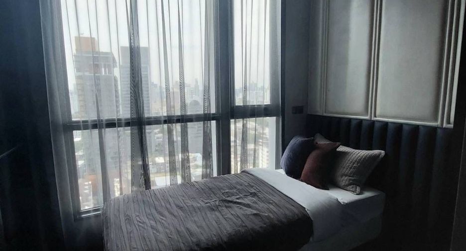 For rent 2 bedrooms condo in Watthana, Bangkok
