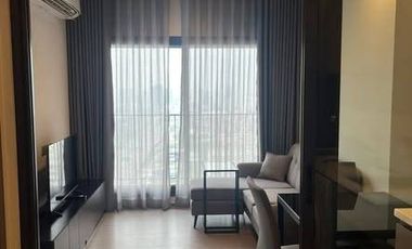 For rent 1 bed condo in Huai Khwang, Bangkok
