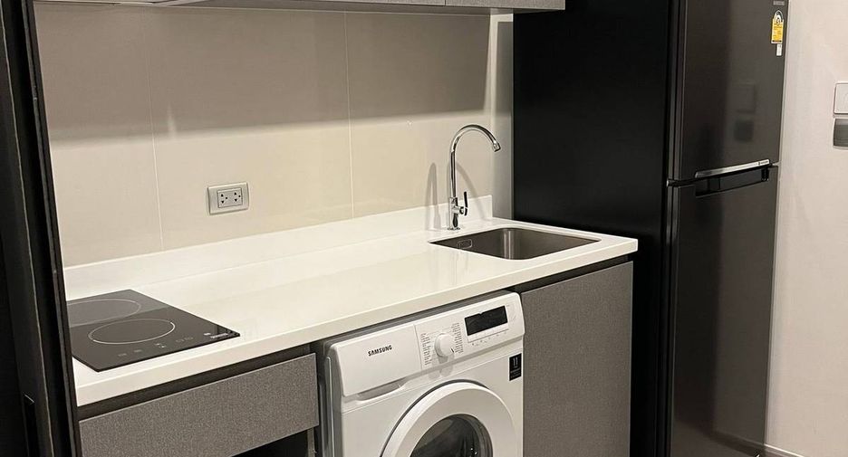 For rent 1 bed condo in Huai Khwang, Bangkok