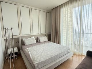 For rent 3 bedrooms condo in Khlong San, Bangkok