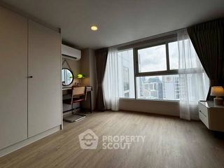 For rent 2 bedrooms condo in Bang Rak, Bangkok
