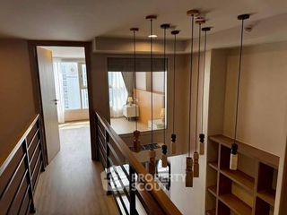 For rent 2 bedrooms condo in Bang Rak, Bangkok