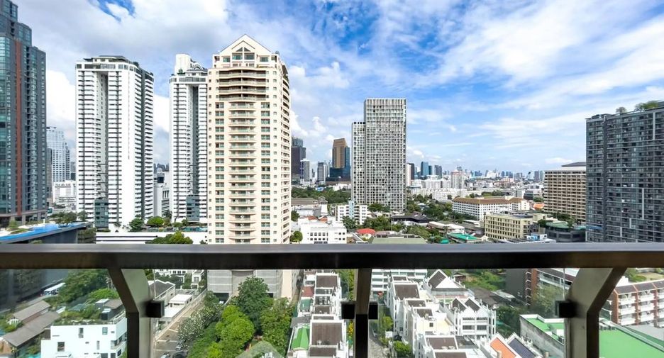 For rent 2 bedrooms condo in Sathon, Bangkok