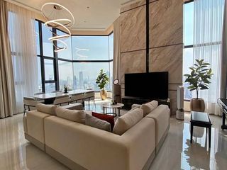 For rent 3 bedrooms condo in Bang Rak, Bangkok