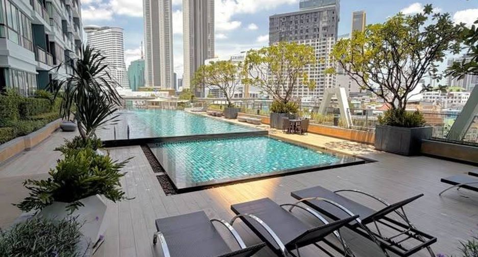 Condo en alquiler de 1 habitaciones en Khlong San, Bangkok