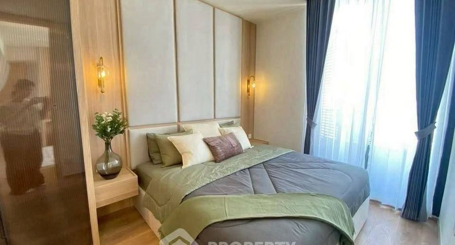 For rent 2 bedrooms condo in Watthana, Bangkok