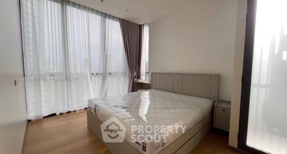 For rent 2 bedrooms condo in Pathum Wan, Bangkok