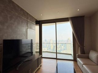 For rent 3 bedrooms condo in Khlong San, Bangkok