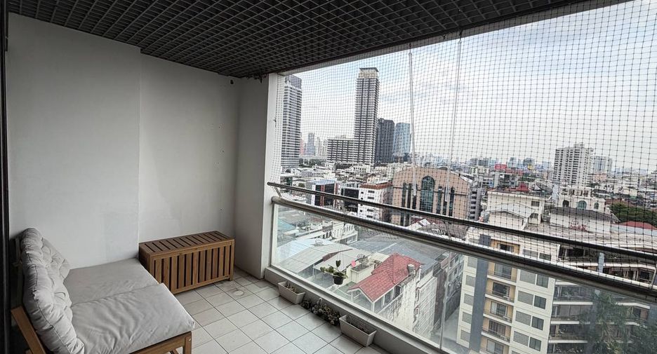 For rent 2 bedrooms condo in Sathon, Bangkok