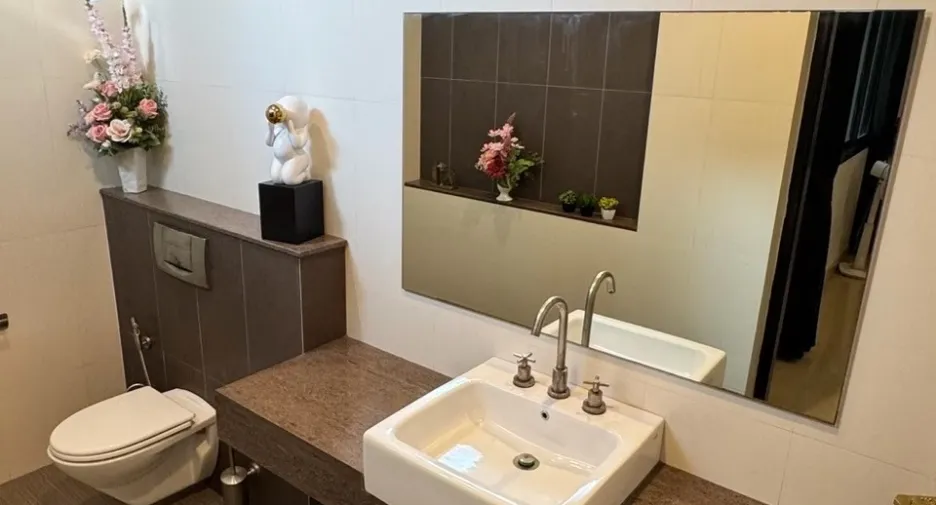 For sale 8 bedrooms villa in East Pattaya, Pattaya