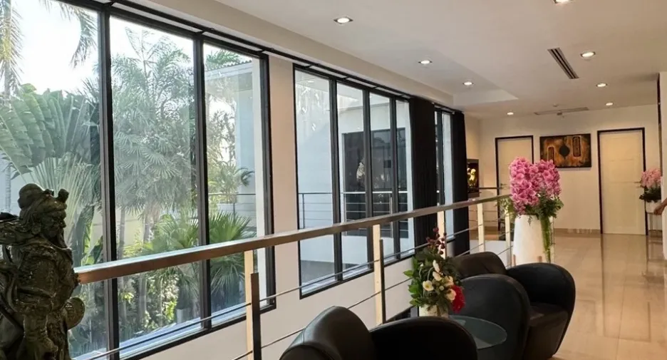 For sale 8 bedrooms villa in East Pattaya, Pattaya