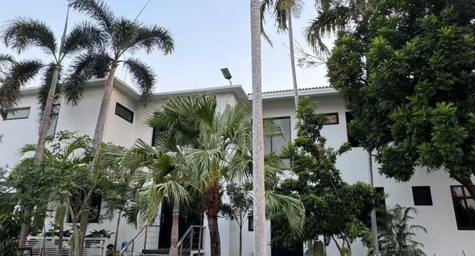 For sale 8 bedrooms villa in East Pattaya, Pattaya